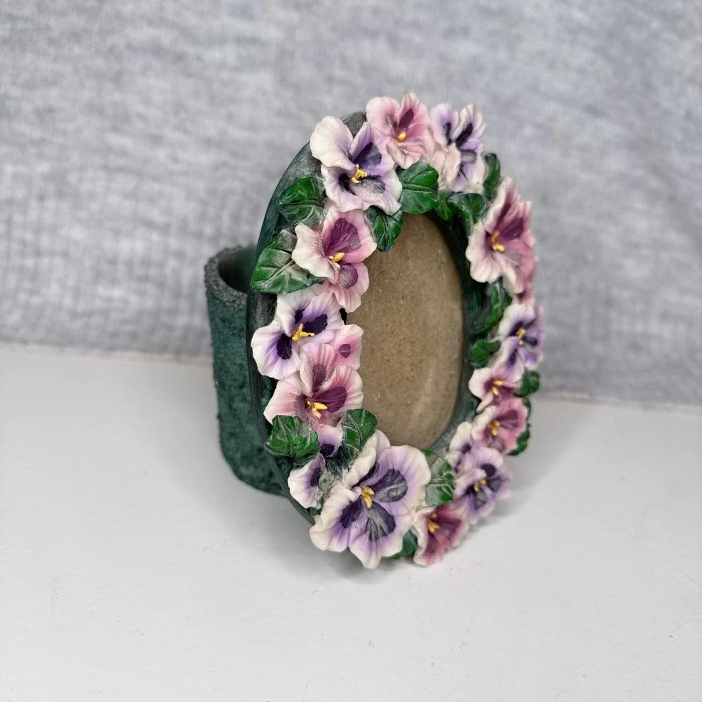 Vintage Pansy Floral Oval Picture Frame with Planter Resin 5 inch Cottagecore